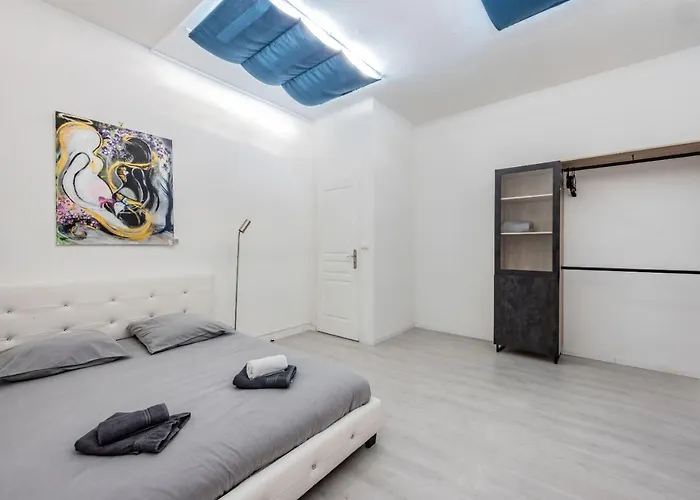 Loft Cosy - Hypercentre - Sauna - 200m2 - Wifi Апартаменты Graulhet